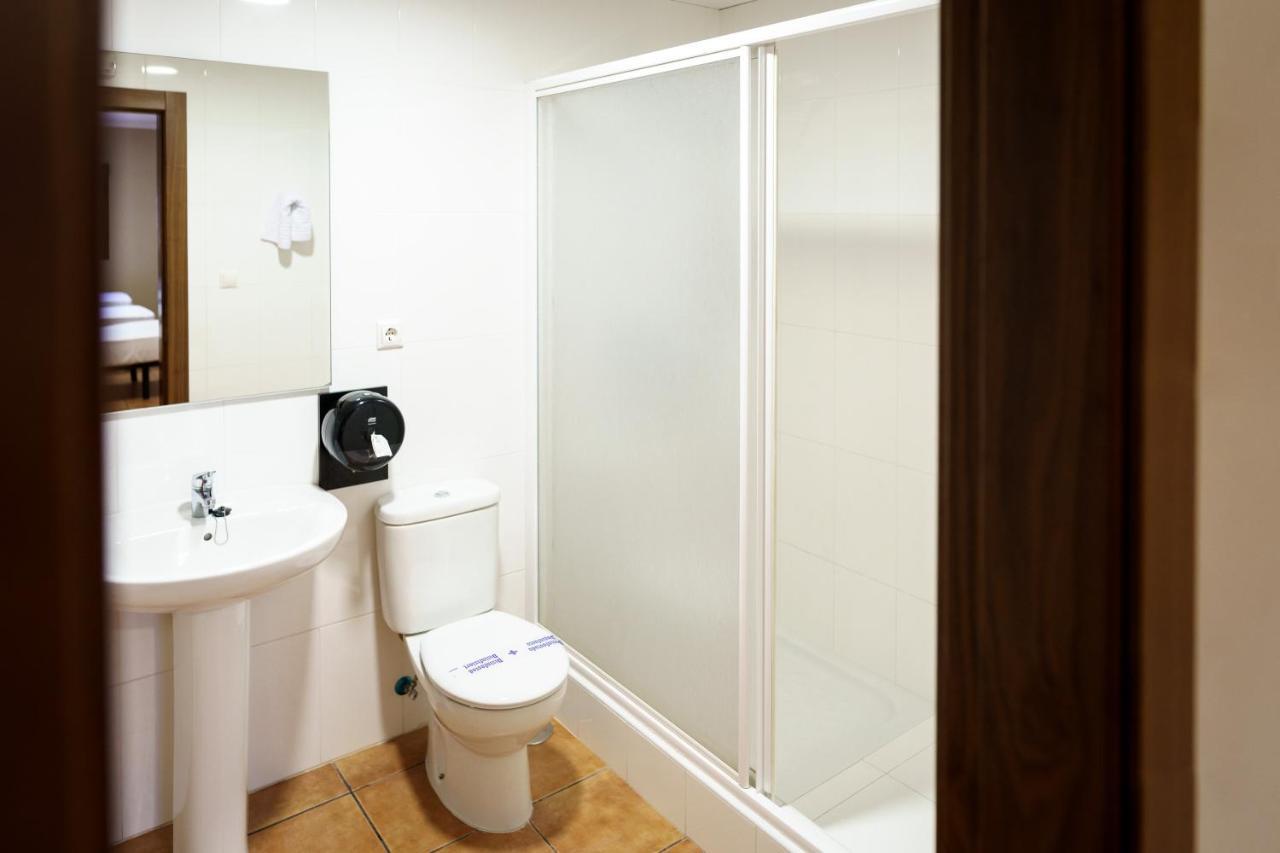 As Hoteles Fuente La Higuera Direccion Valencia La Font de la Figuera Luaran gambar